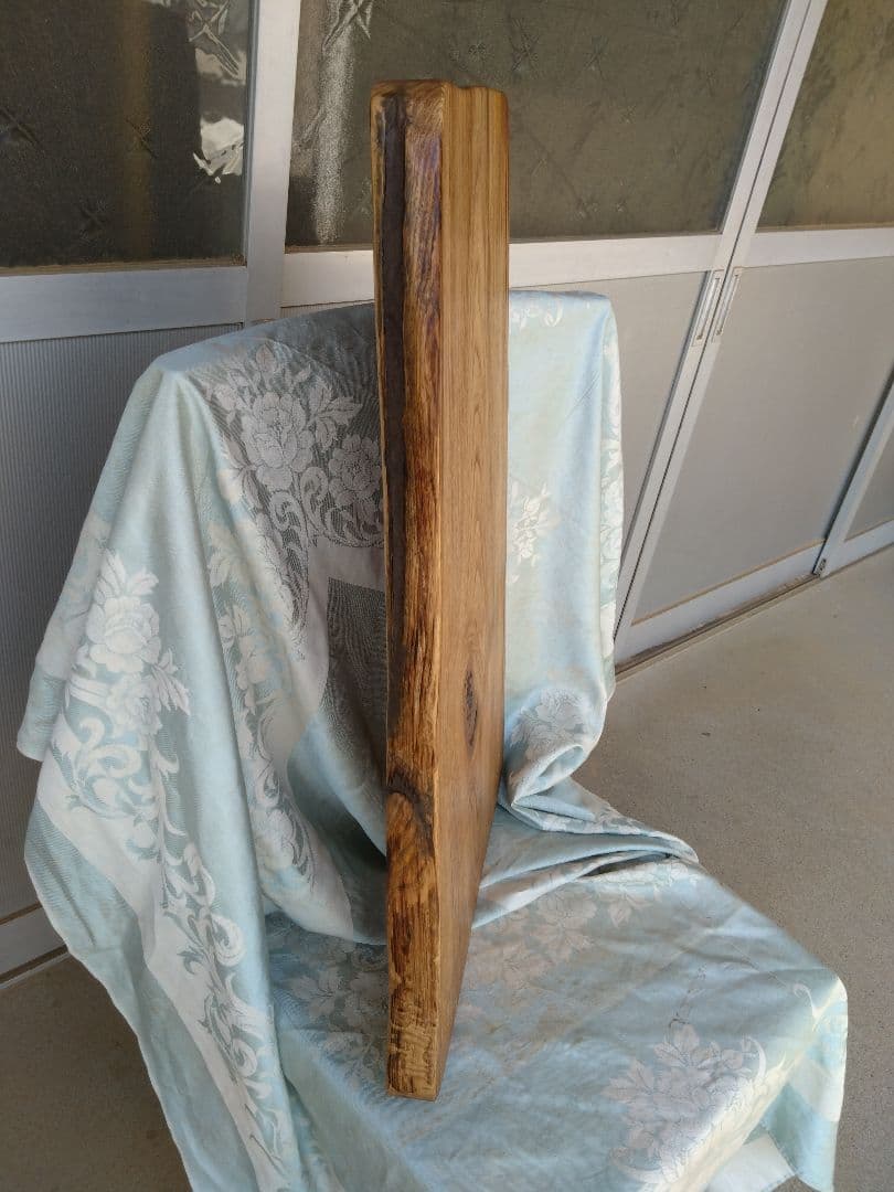 栗のベンチ用板　りゅう❕栗の耳付き天板厚さ約45㎜の迫力満点、木目が綺麗