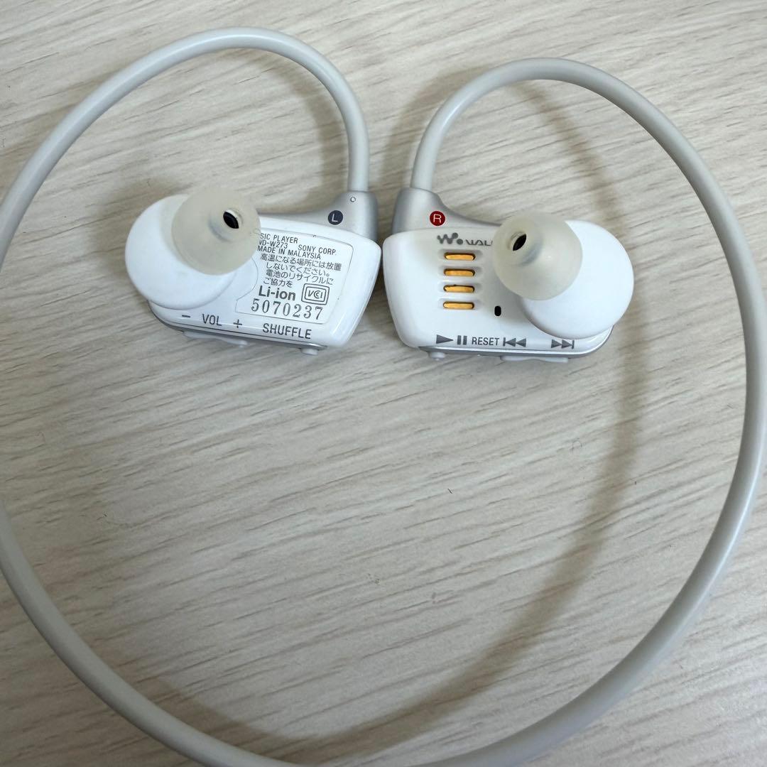 SONYウォークマンヘッドホン一体型 NWD-W273／W美品