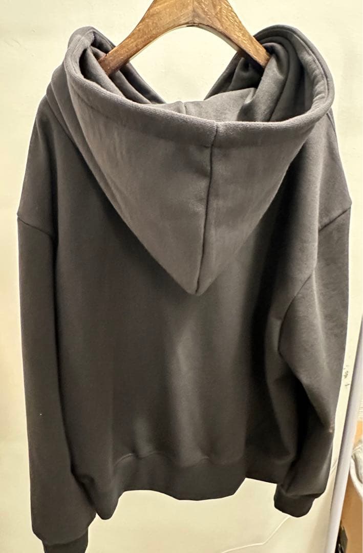 マウスラビット　パーカー　イェソン　韓国チャコール