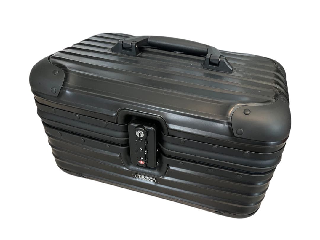 RIMOWA リモワ　トパーズ　ステルスビューティーケース　11L 黒
