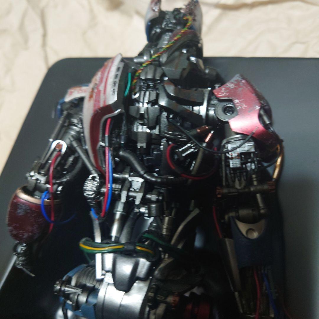 ホットトイズ　ウルトロン　アベンジャーズ　エイジ・オブ・ウルトロン　フィギュア