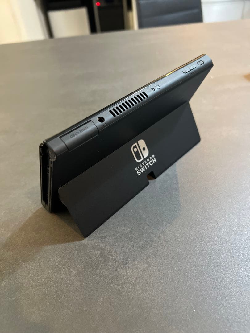 K 【動作確認済】Nintendo Switch本体 プロコン付きジョイコン無し