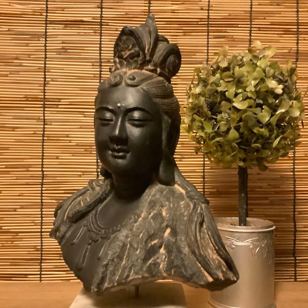 古玩・石像「観音菩薩胸像」仏教美術・観音経・般若心経・功徳・石彫り