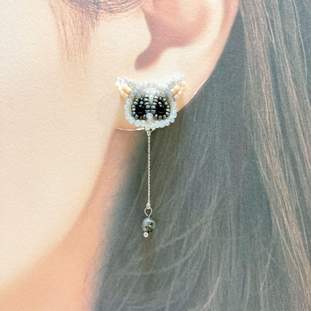 専用★ビーズ刺繍ピアス　ハンドメイドピアス　動物モチーフ　アニマルピアス