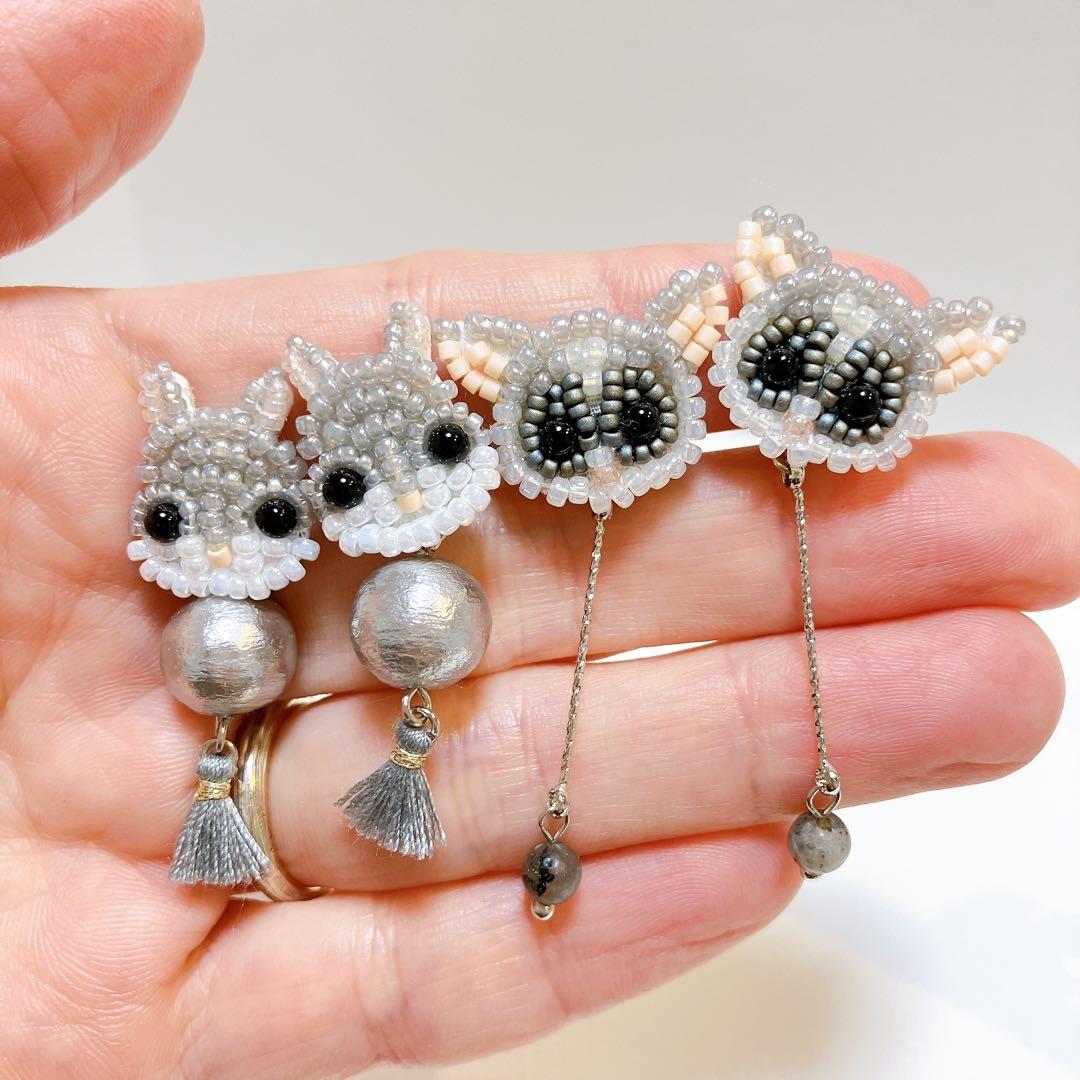 専用★ビーズ刺繍ピアス　ハンドメイドピアス　動物モチーフ　アニマルピアス
