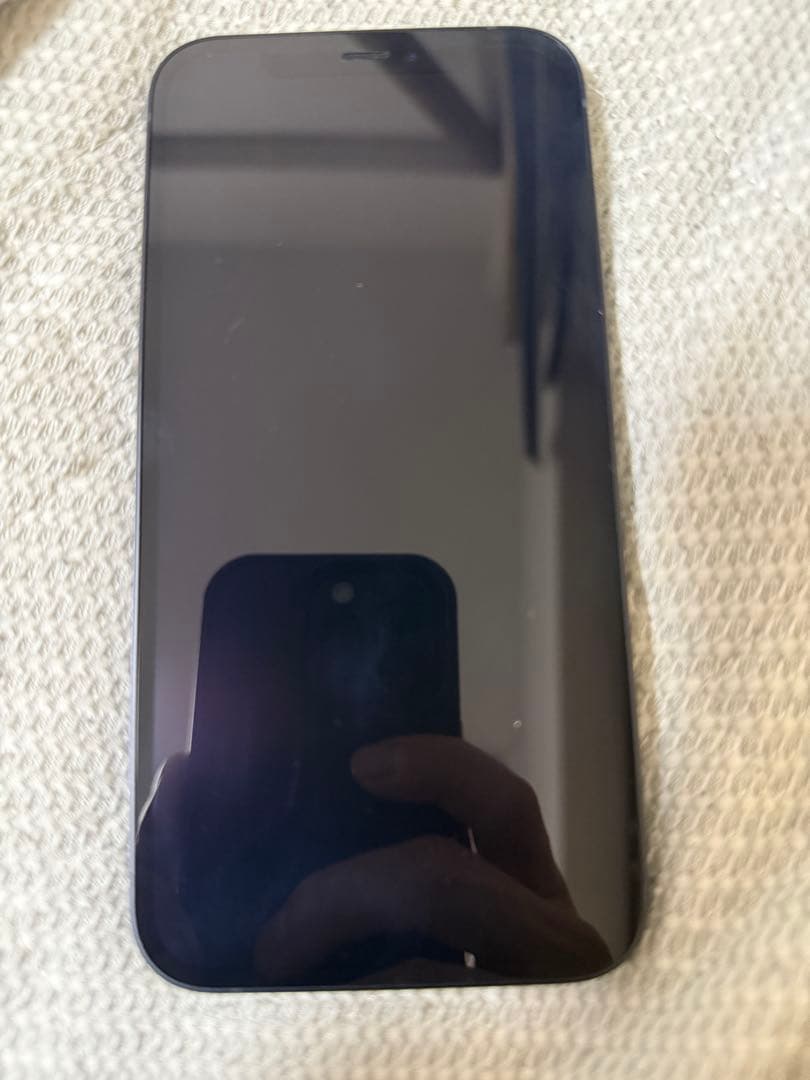 Apple iPhone 12本体　黒色　即購入OK バッテリー残量100%