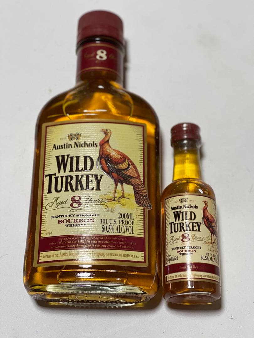 ワイルドターキー　WILD TURKEY ８年　２００ml ５０ml セット