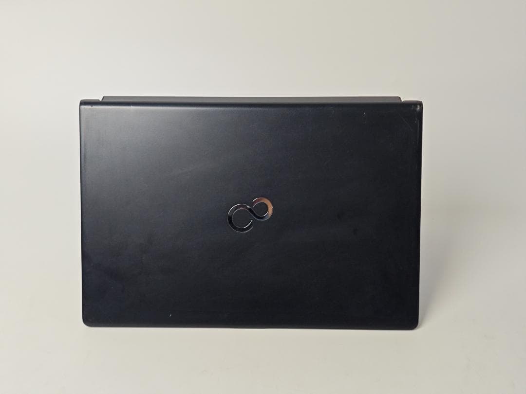 FUJITSU ノートパソコン 13.3型 Celeron 3965U