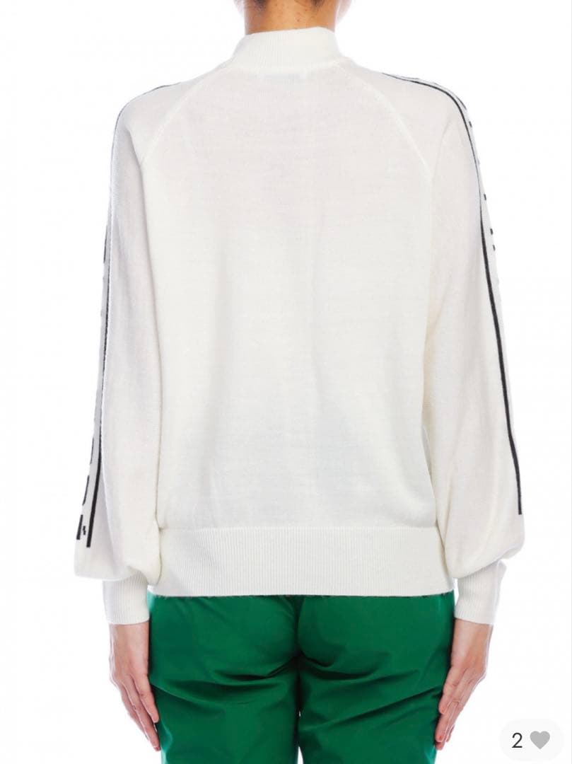 新品タグ付き　JUN&ROPE 袖ロゴモックネックプルオーバーニット　白　M