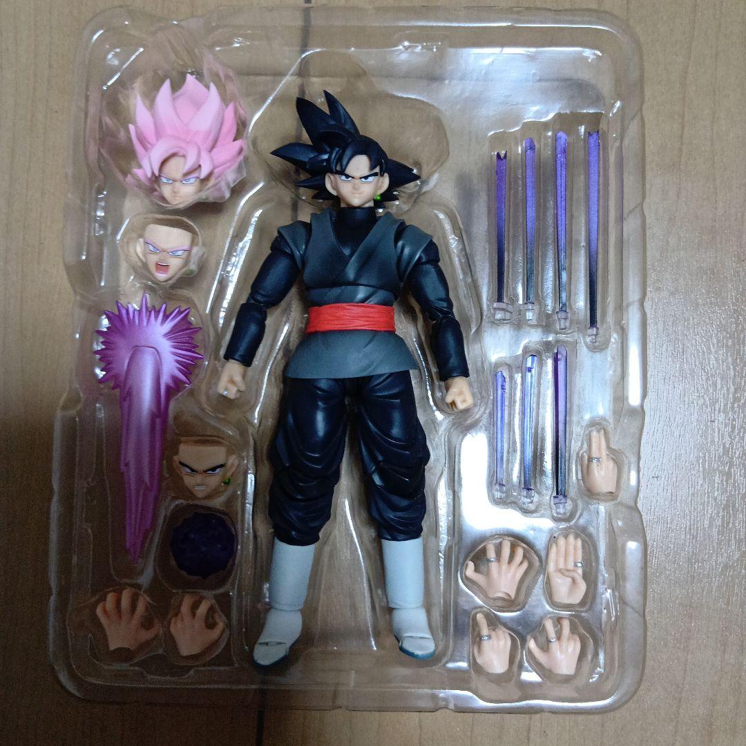 Shフィギュアゴクウブラック、スーパーサイヤ人ロゼ２体セット