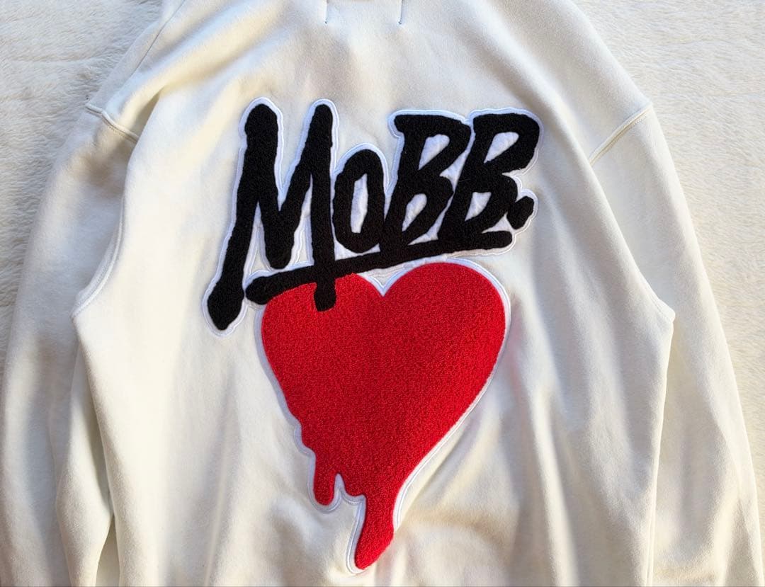 MOBB パイル　ロゴ　パーカー　ハート