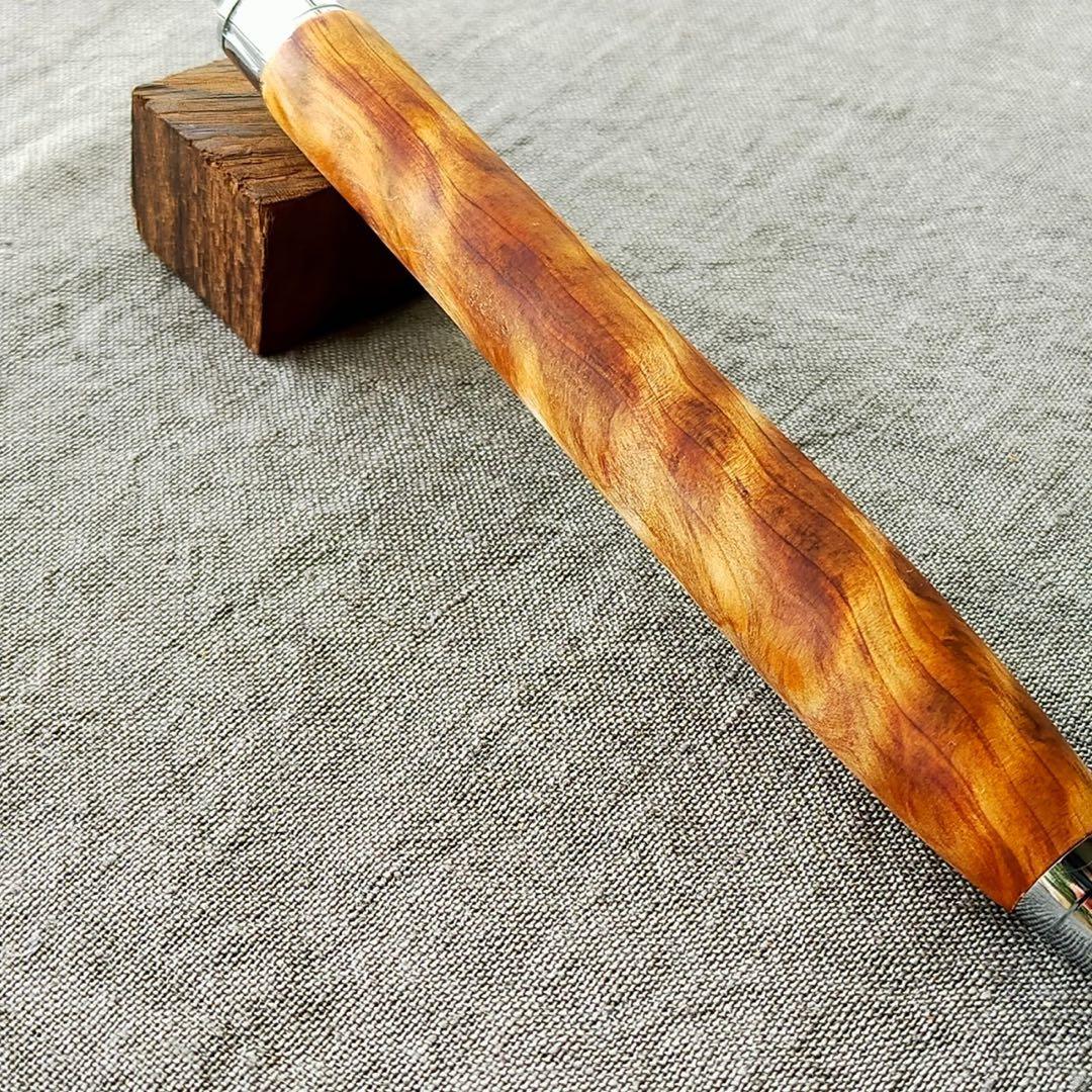 ハンドメイド　木軸シャープぺン　杉　油杢　0.5mm　ウッドペン