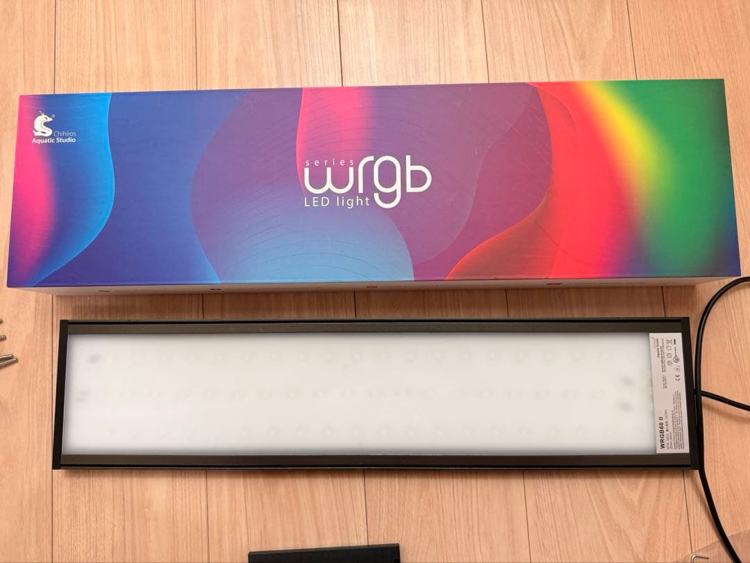 中古　Chihiros（チヒロズ） LED WRGB2 60 【シェード付き】