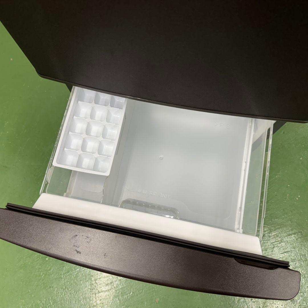 45 Panasonic大きめ冷蔵庫　168L　小型　一人暮らし　ブラウンカラー