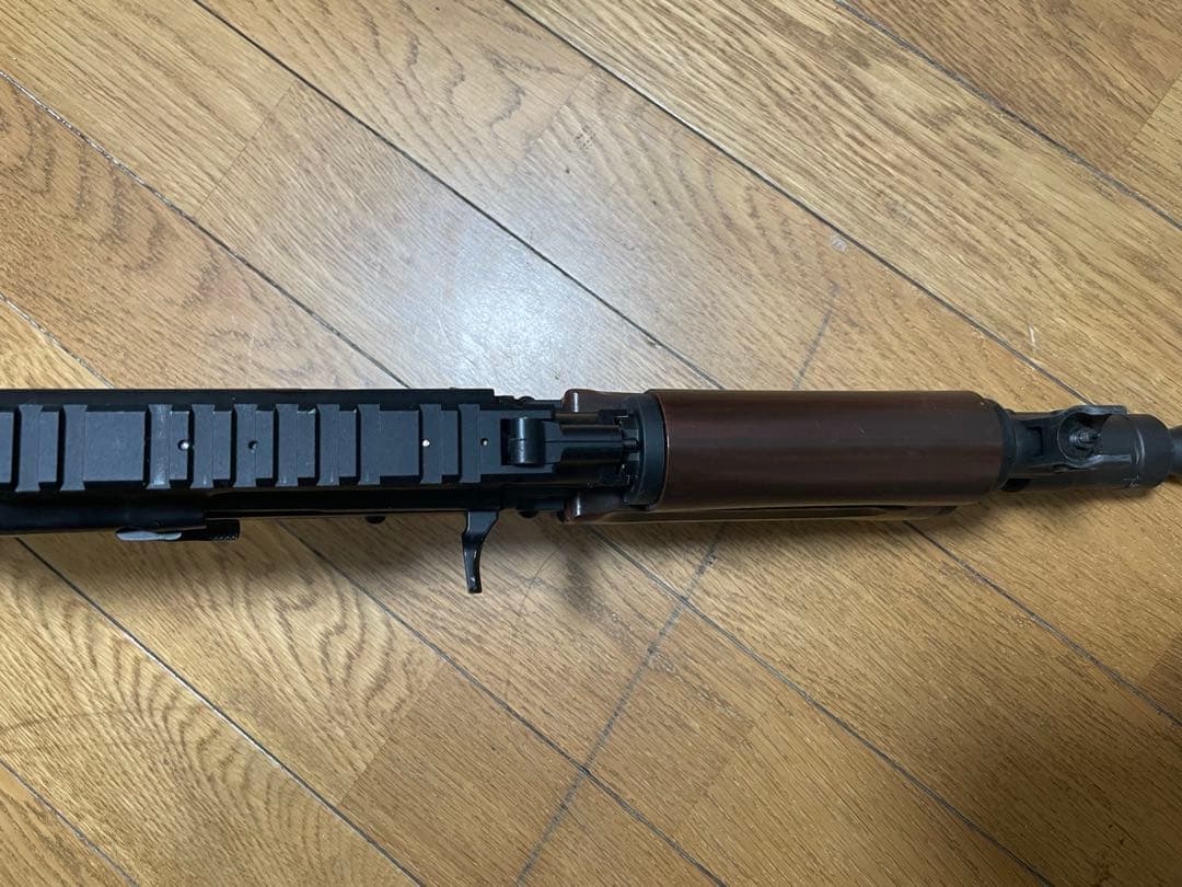 東京マルイ　次世代電動ガン　aks74u