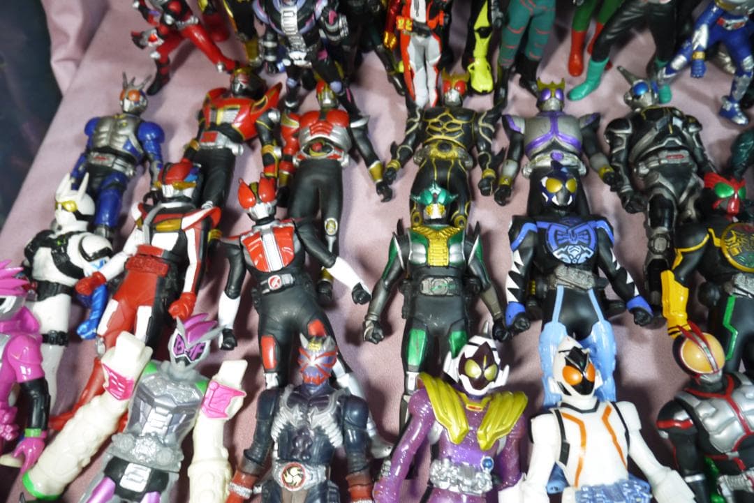 ライダーヒーローシリーズ　ビッグサイズソフビ　フィギュアなど　97体セット