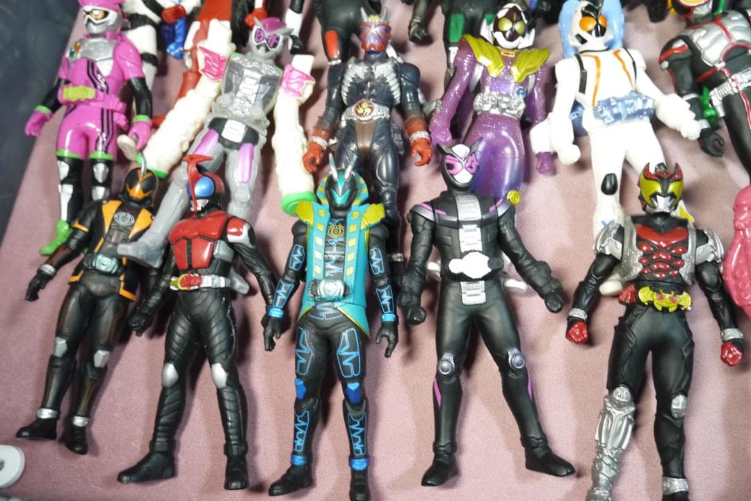ライダーヒーローシリーズ　ビッグサイズソフビ　フィギュアなど　97体セット