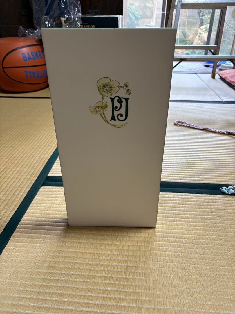 ペリエジュエ　ベルエポック　ディスプレイ台