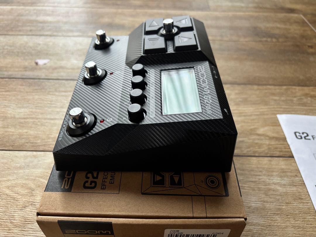 美品早い者勝ち！ZOOM G2 FOUR ギターエフェクター