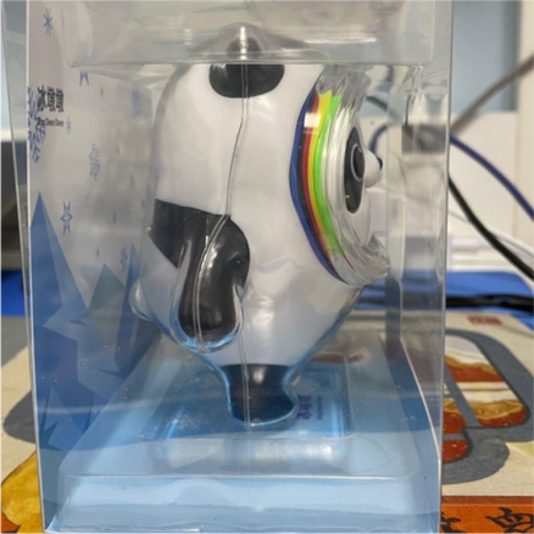 オリンピック冬季競技大会北京2022公式グッズ　 ビンドゥンドゥン（冰墩墩）