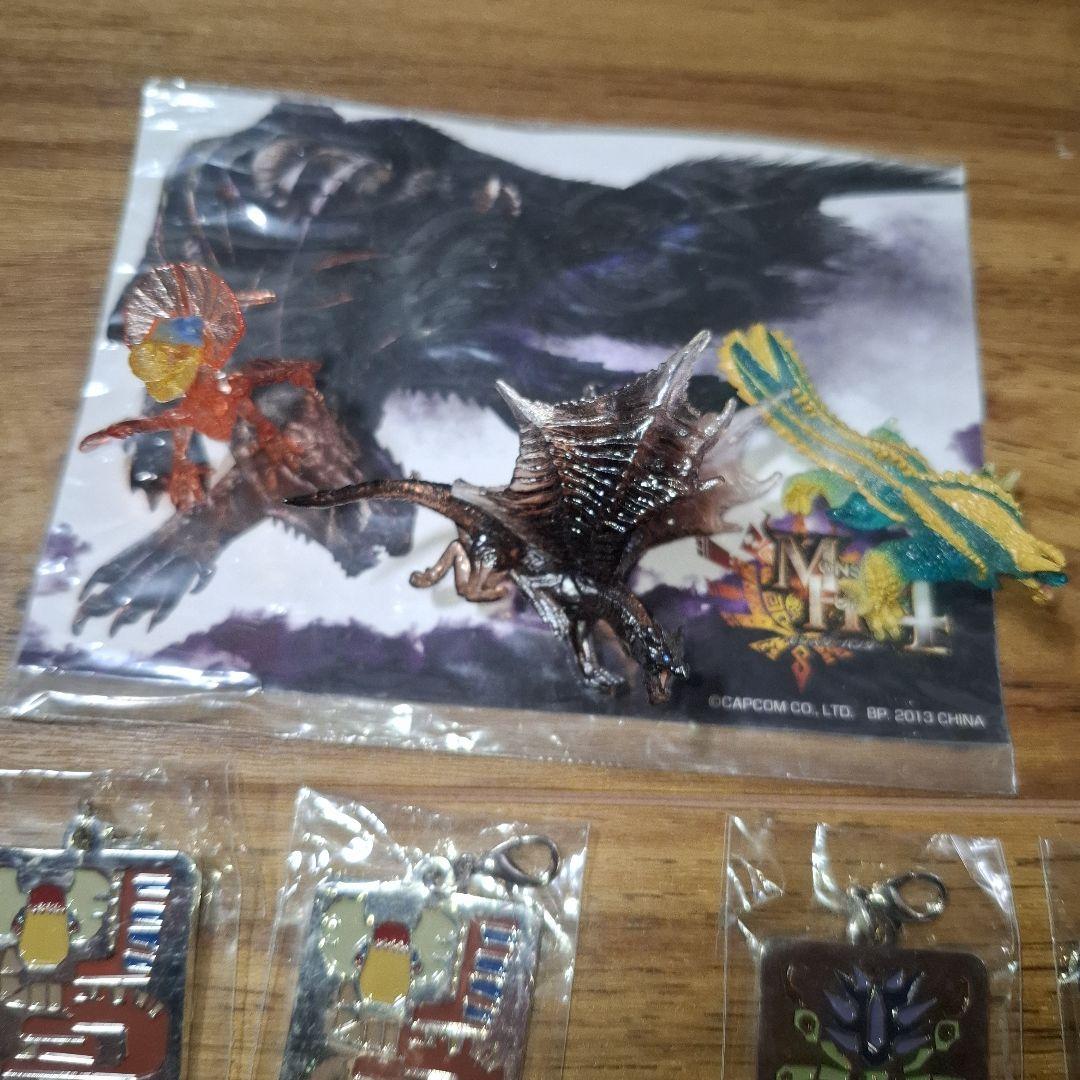 モンスターハンターMONSTERHUNTER　メタルチャームキーホルダーフィギア