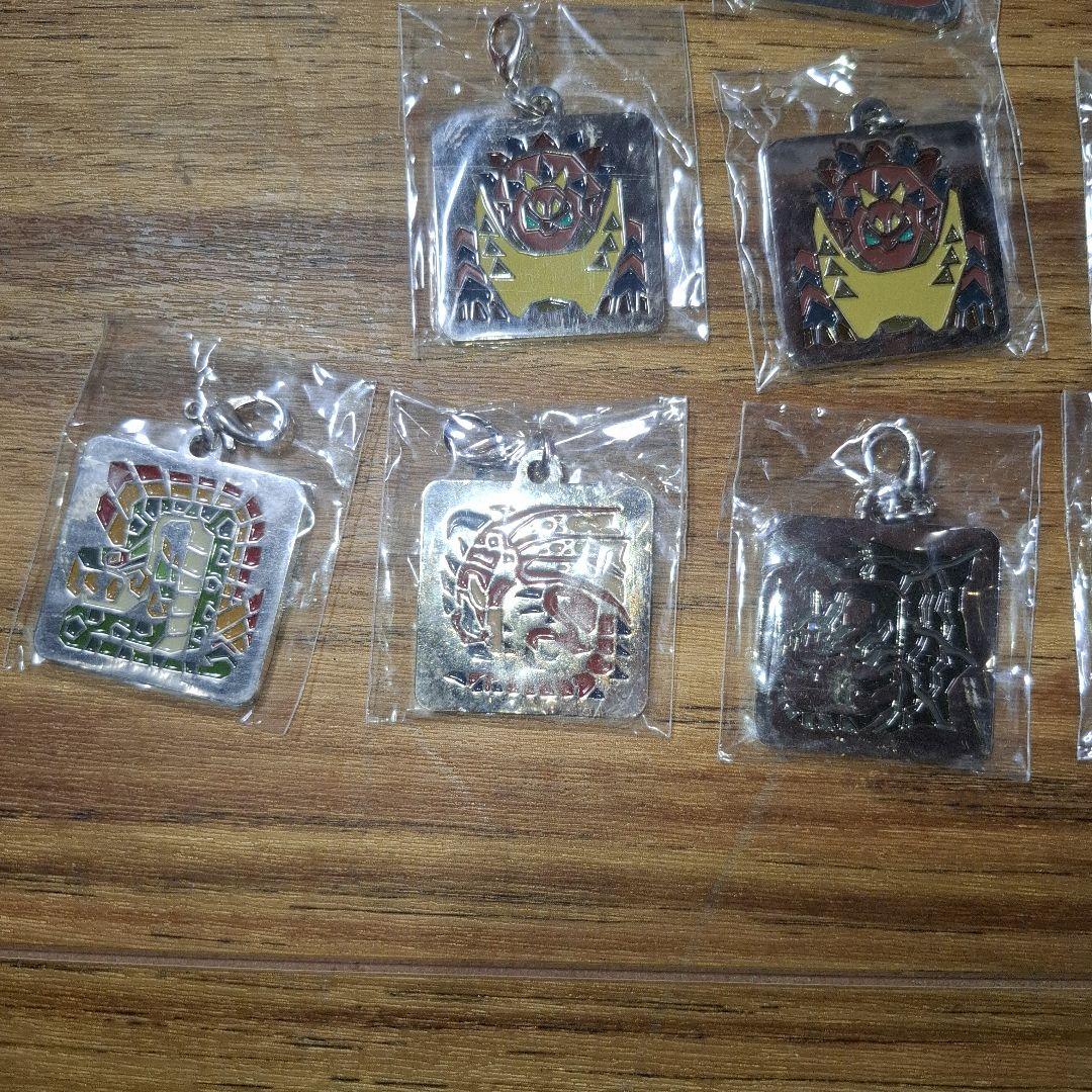 モンスターハンターMONSTERHUNTER　メタルチャームキーホルダーフィギア