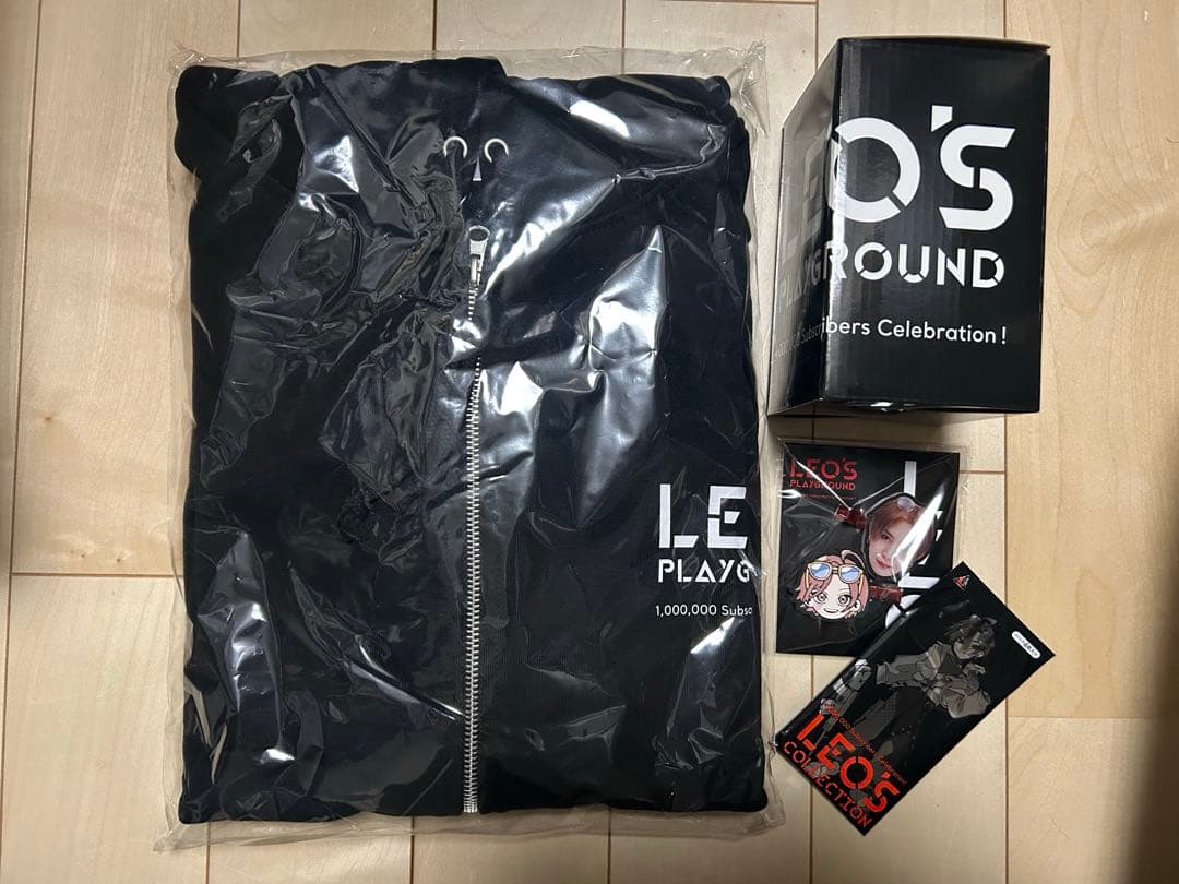 【新品・未使用・未開封】山田涼介LEOグッズ4点セット　ヘアクリップ パーカー他