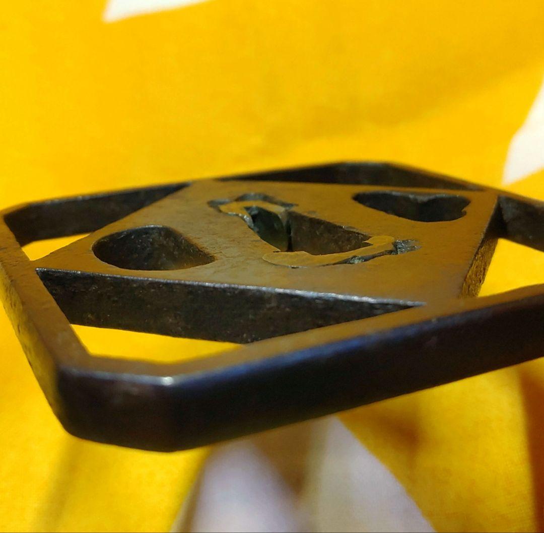 a3 珍品　角透鐔　隅切角形　古鐔　枡透し？