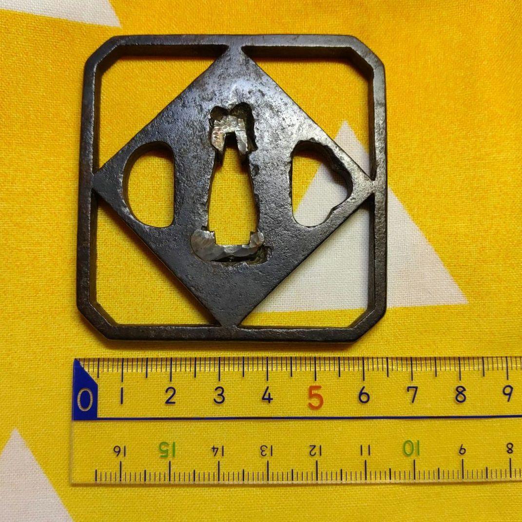 a3 珍品　角透鐔　隅切角形　古鐔　枡透し？