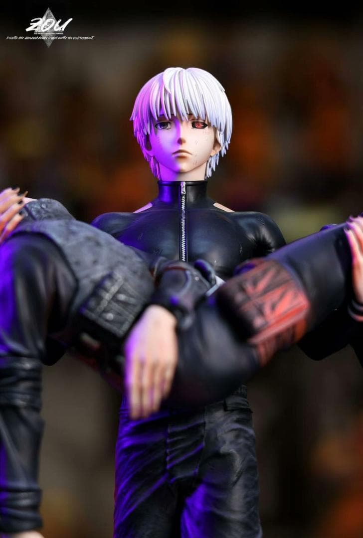 東京喰種 金木研が永近英良を抱く 1/6 樹脂 フィギュア