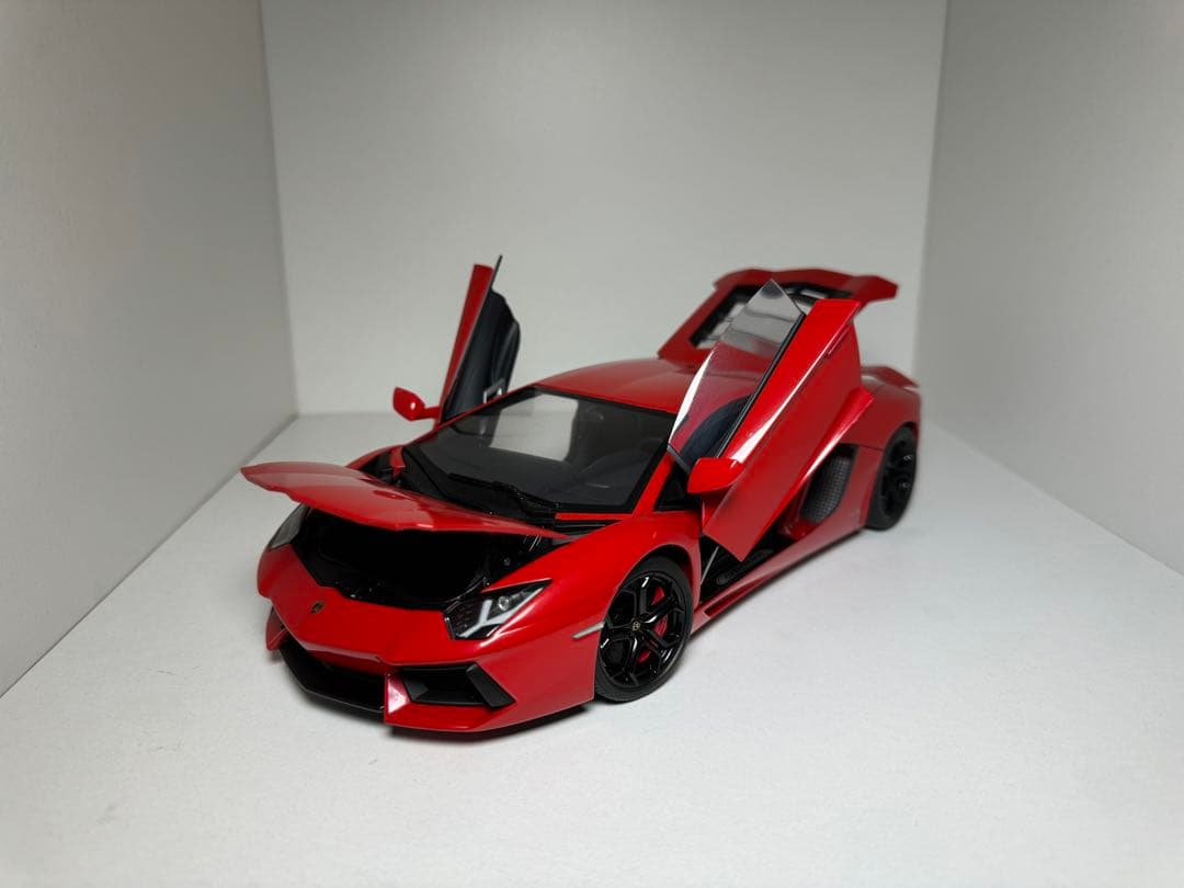 オートアート アヴェンタドール LP700-4