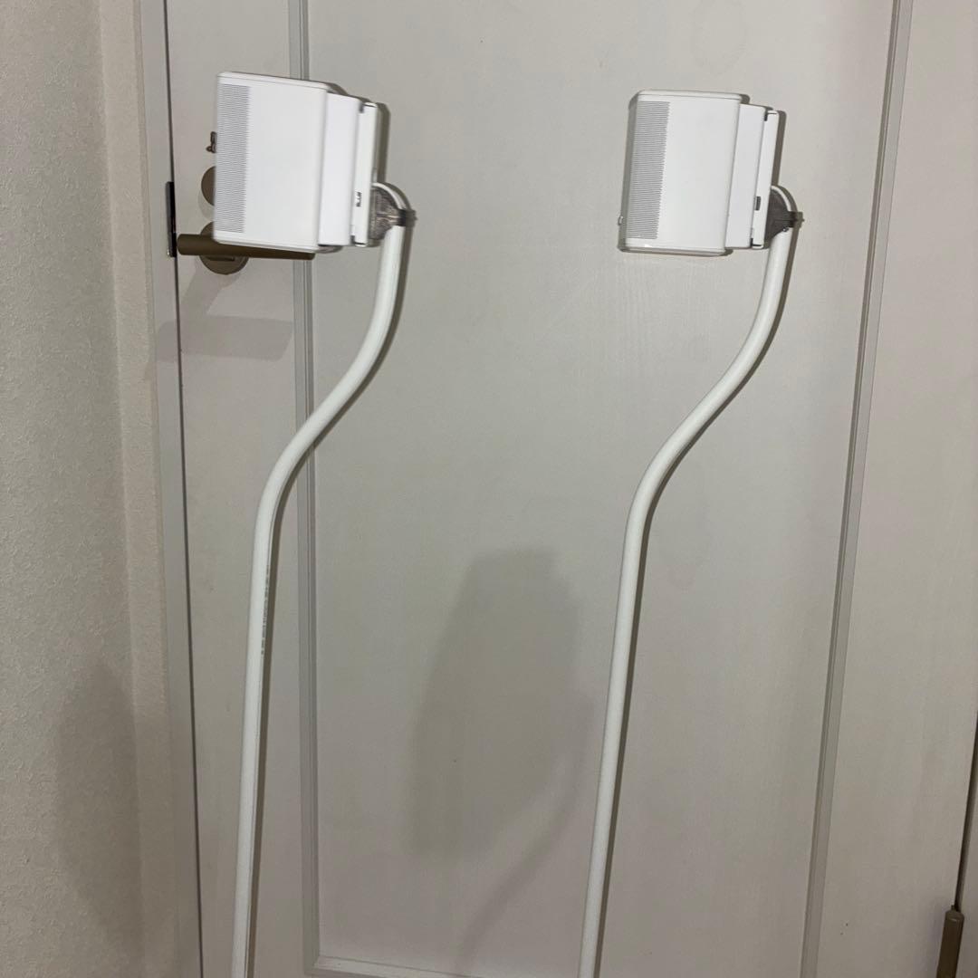 希少ホワイト　スタンド付き　BOSE サラウンドSPEAKERS サウンドバー