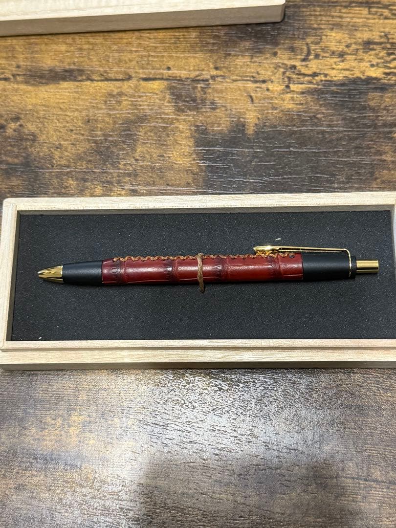 シックザール　MP クロコダイルワインレッド