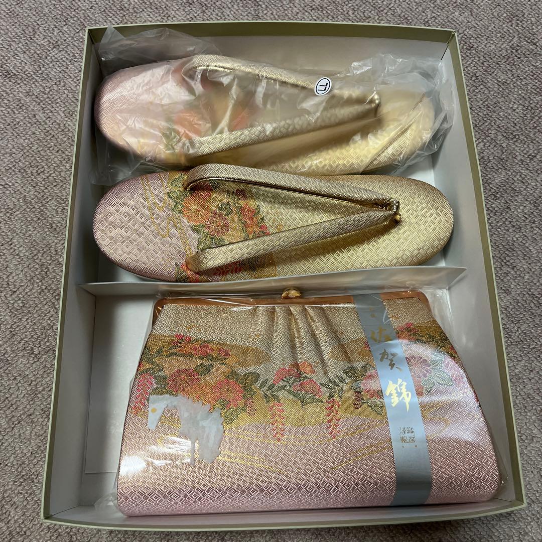 草履とバッグのセット　振袖　ゴールド　ピンク