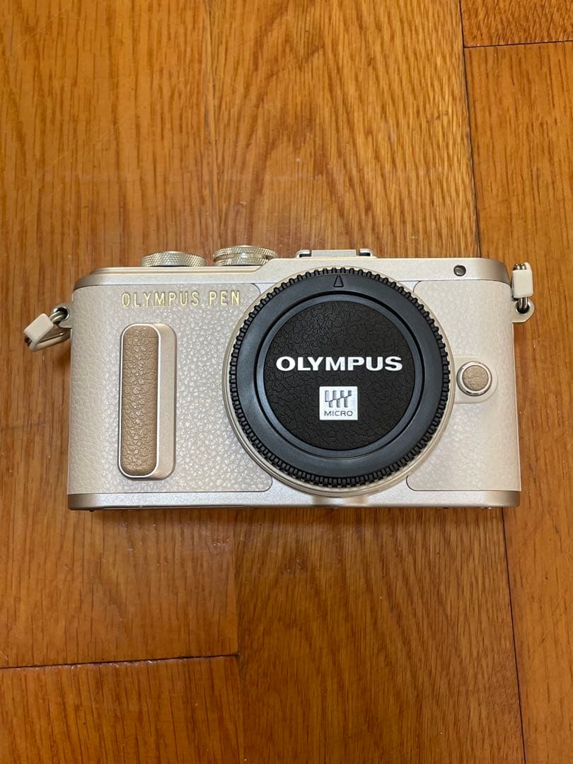 1/5迄限定20%オフ OLYMPUS PEN E-PL8 ダブルズーム等セット
