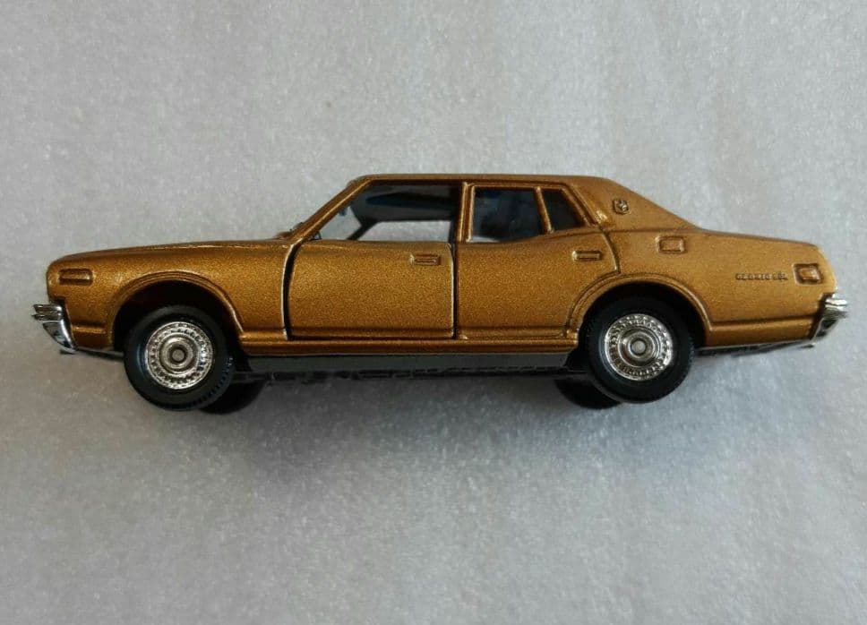 トミカ ダンディ051 ニッサン セドリック TOMY