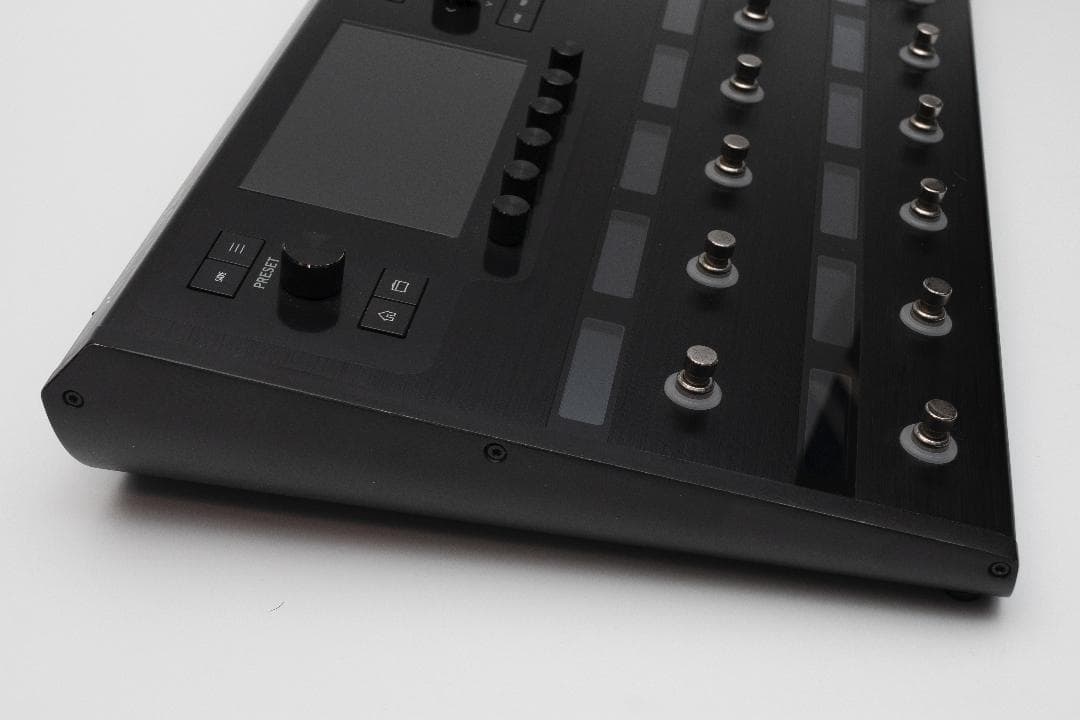 LINE6 HELIX FLOOR アンプシミュレーター