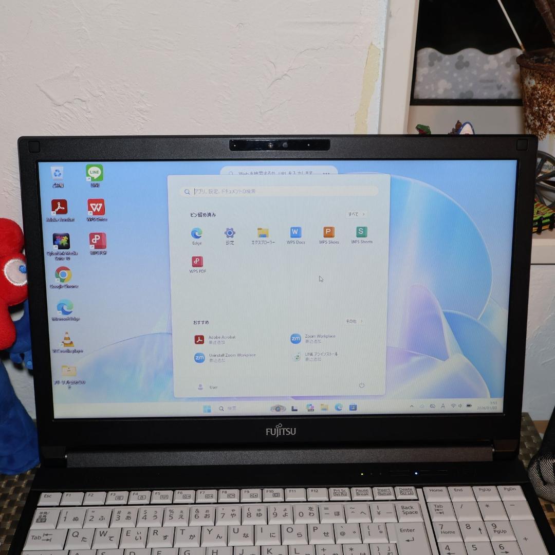 Win11公式対応10世代i5/メ8/新品SSD/DVD/無線/HDMI/カメラ