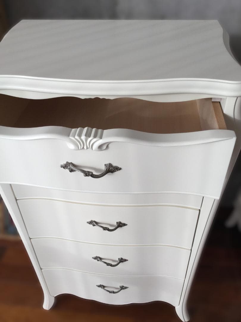 【本日までの出品】ホワイトチェスト５段／東海家具