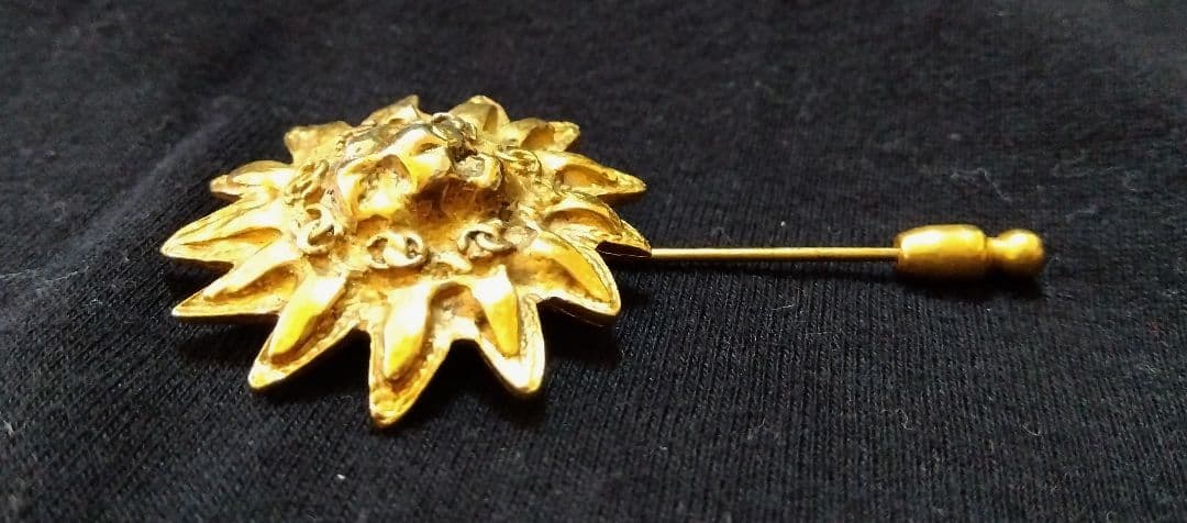 ★CHANEL★ヴィンテージ ライオン 太陽 ゴールドピンブローチ