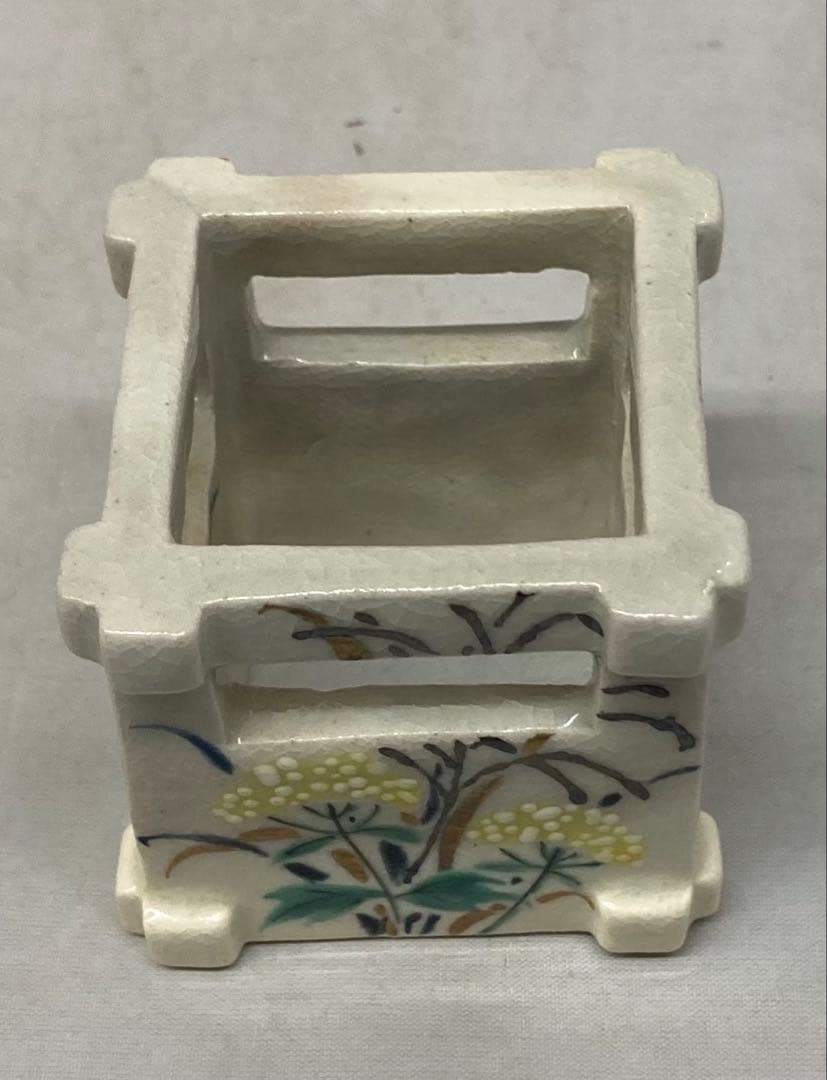 B534b「秋草図 井戸蓋置」宮川香雲作　竜谷　共布共箱