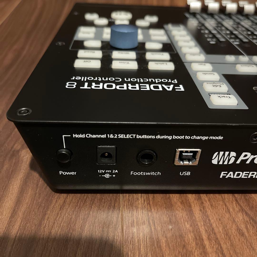 PreSonus ​FaderPort 8 USBコントロールサーフェス 8ch