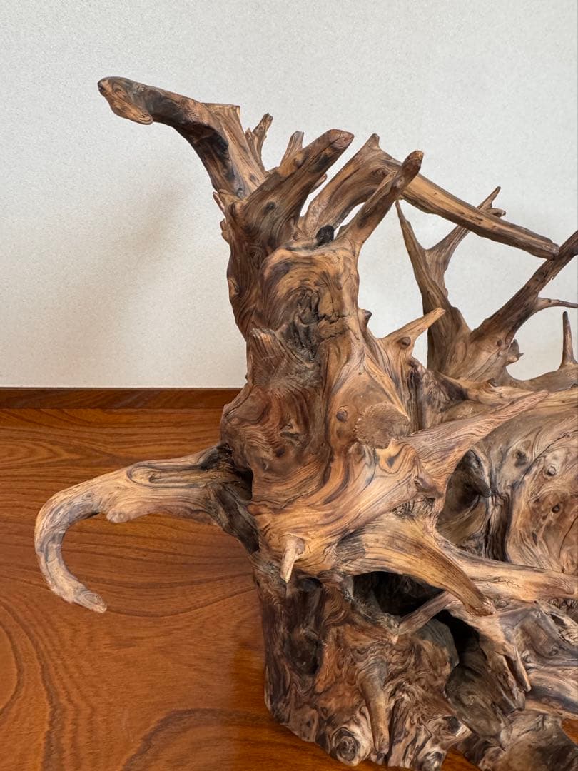 とても美しい流木　特大　水槽　インテリア　美術品　アクアリウム　中庭　玄関
