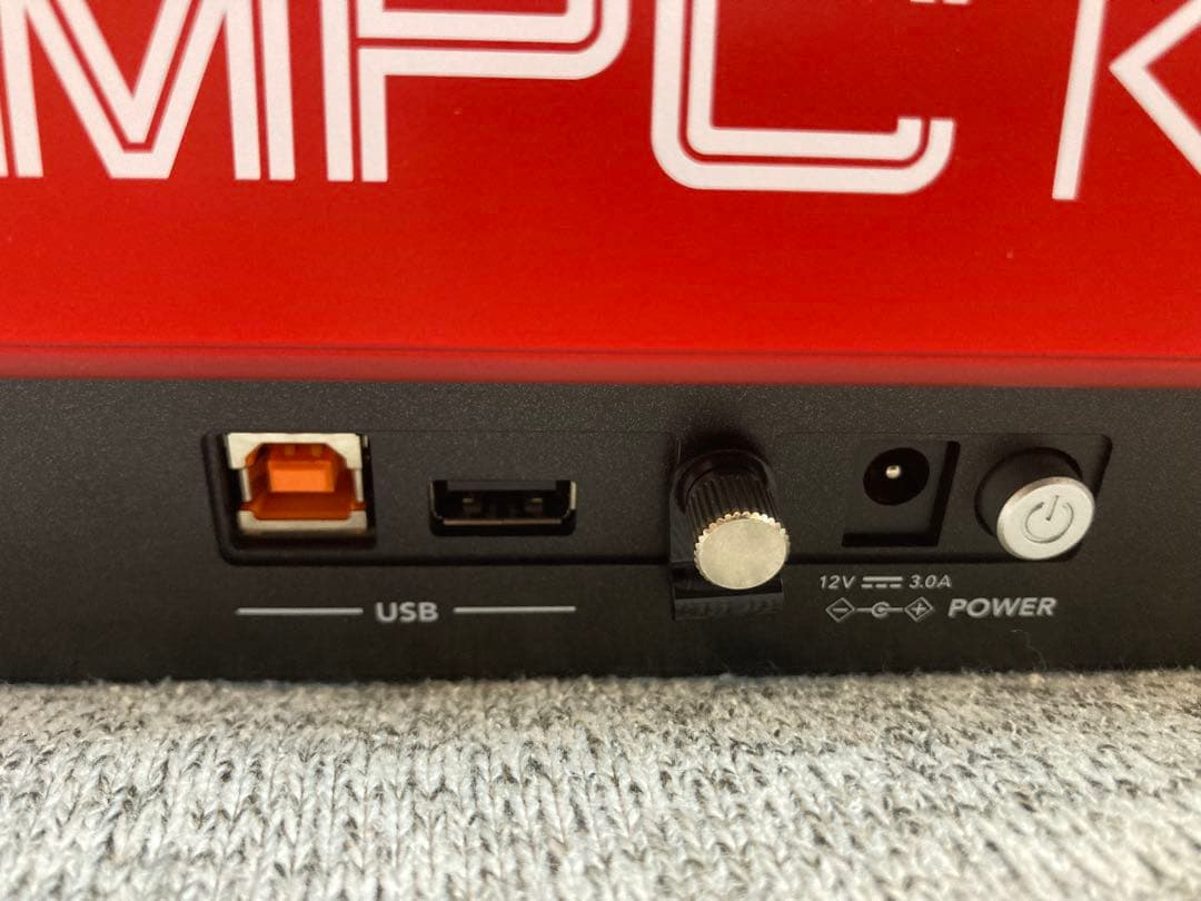 c*i様 【AKAI】 MPC KEY37