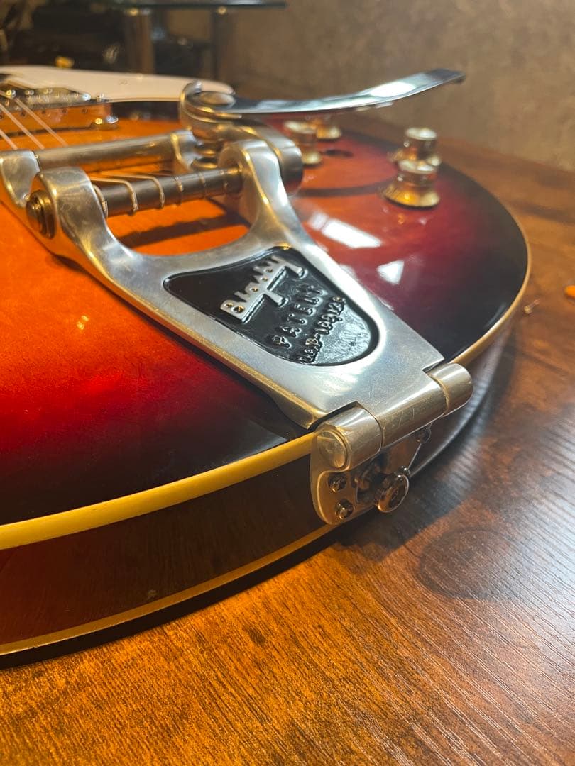 [生産完了品　bigsby b7付] エピフォン　ソレント　ピアレス90年代復刻