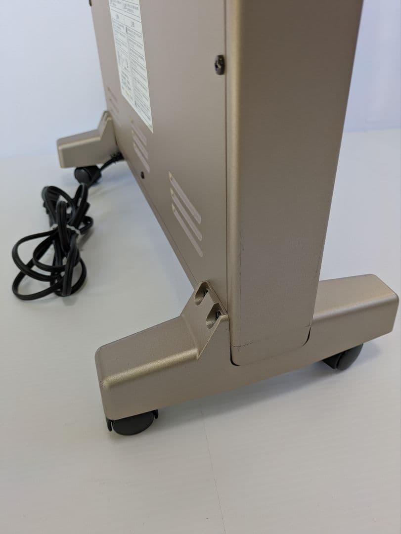 遠赤外線暖房器 　サンルミエ キュート 　E800LS　日本製