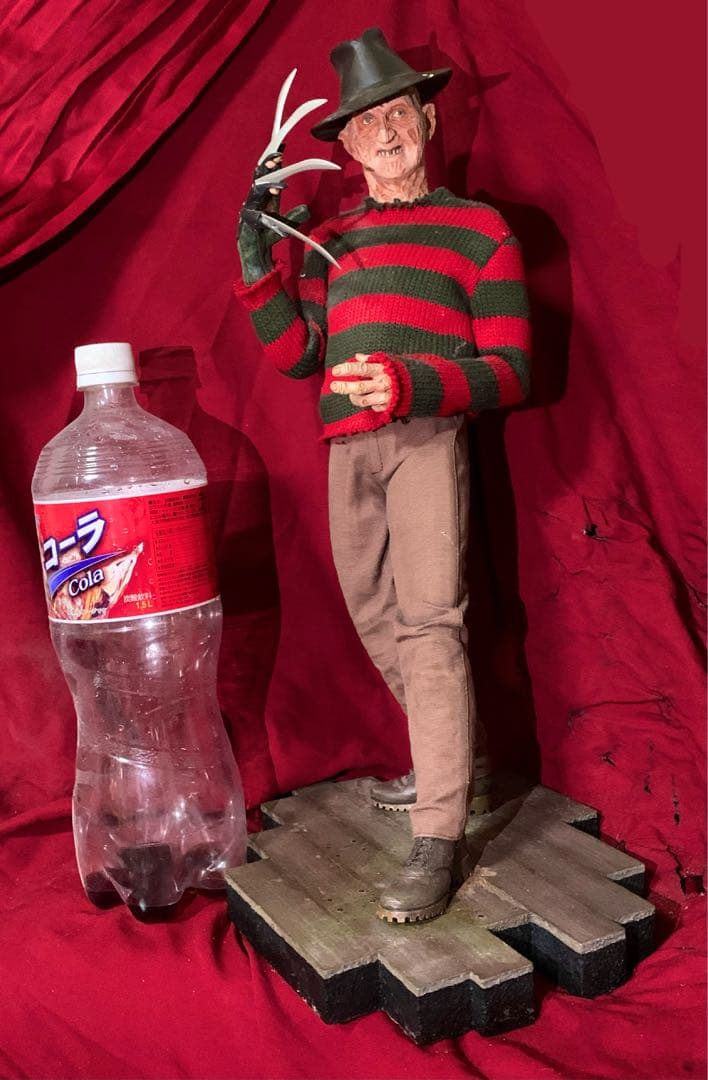 エルム街の悪夢　フレディ・クルーガー　1/4 フィギュア ホットトイズ 系