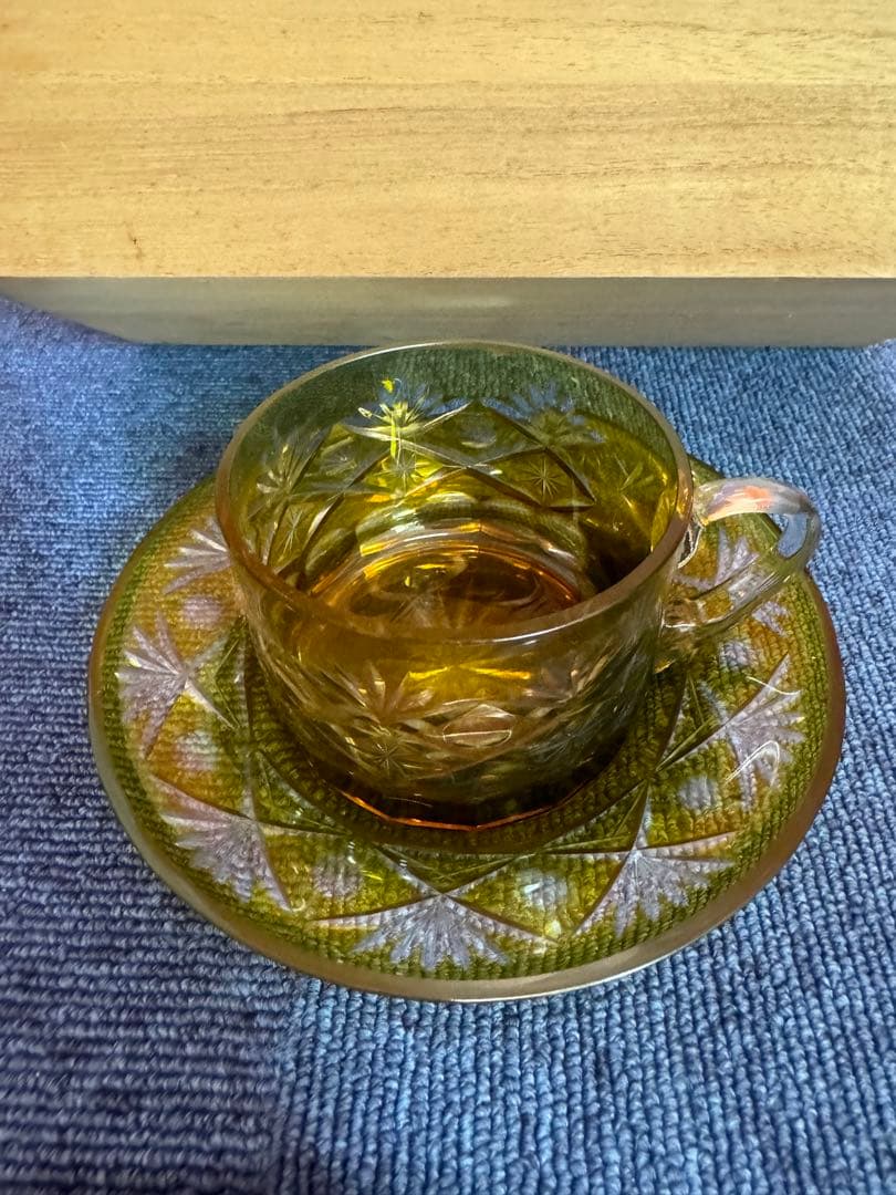 1805 手作りガラス　切子　カップ＆ソーサー　未使用