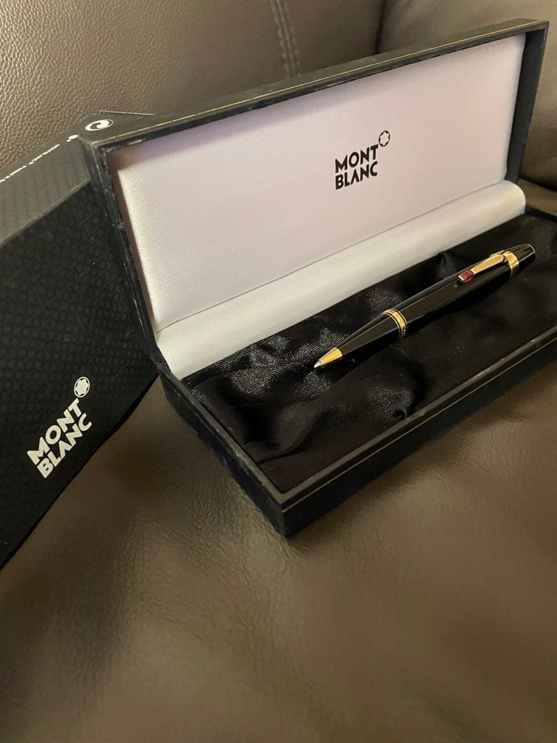 ◾️モンブラン ボエムルージュ◾️ツイスト式ボールペン◾️化粧箱付属◾️