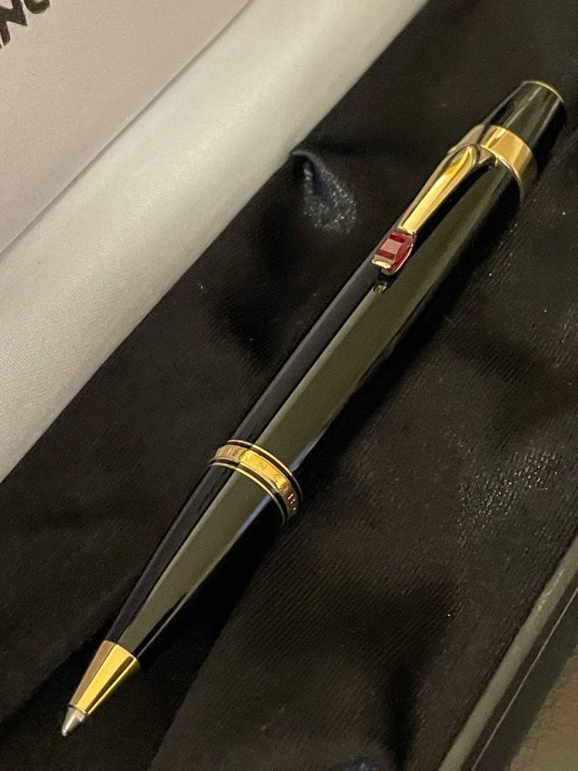 ◾️モンブラン ボエムルージュ◾️ツイスト式ボールペン◾️化粧箱付属◾️